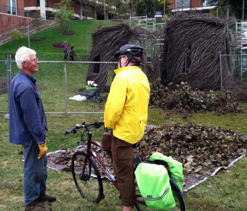 Patrick Dougherty and passerby during week 2 of Stickworks production.